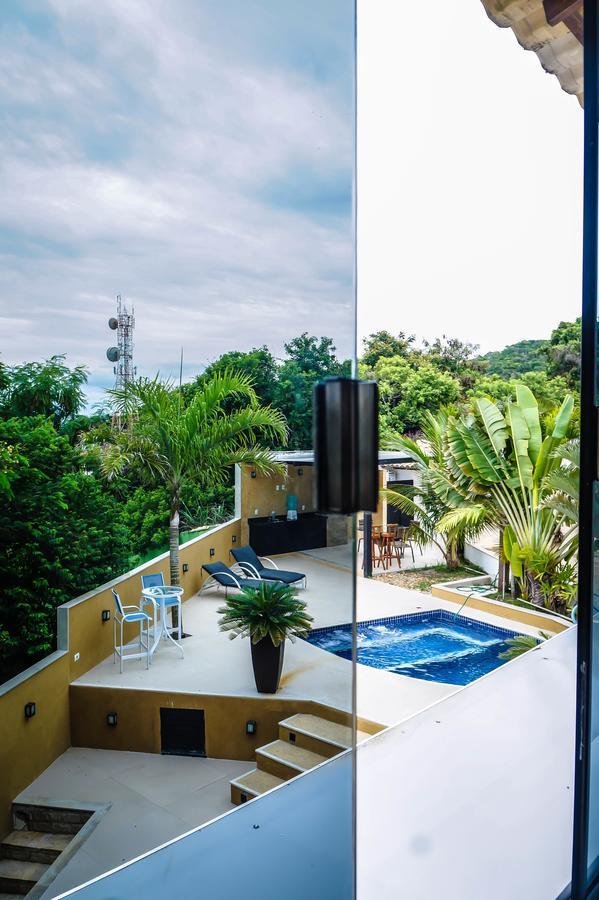 Casa de férias Geriba Dentro De Com Piscina Propria